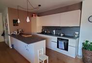 Exklusive Dachgeschosswohnung mit Grün-Blick in Top-Lage - Luxusausstattung