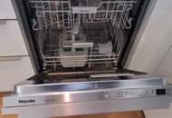 URANIA: 3 Zimmer mit hofseitiger Terrasse in Ruhelage: Luxus pur in Citynähe