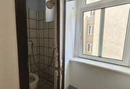+ Rohdiamant + Sanierungsbedürftige Altbauwohnung + perfekte Infrastruktur