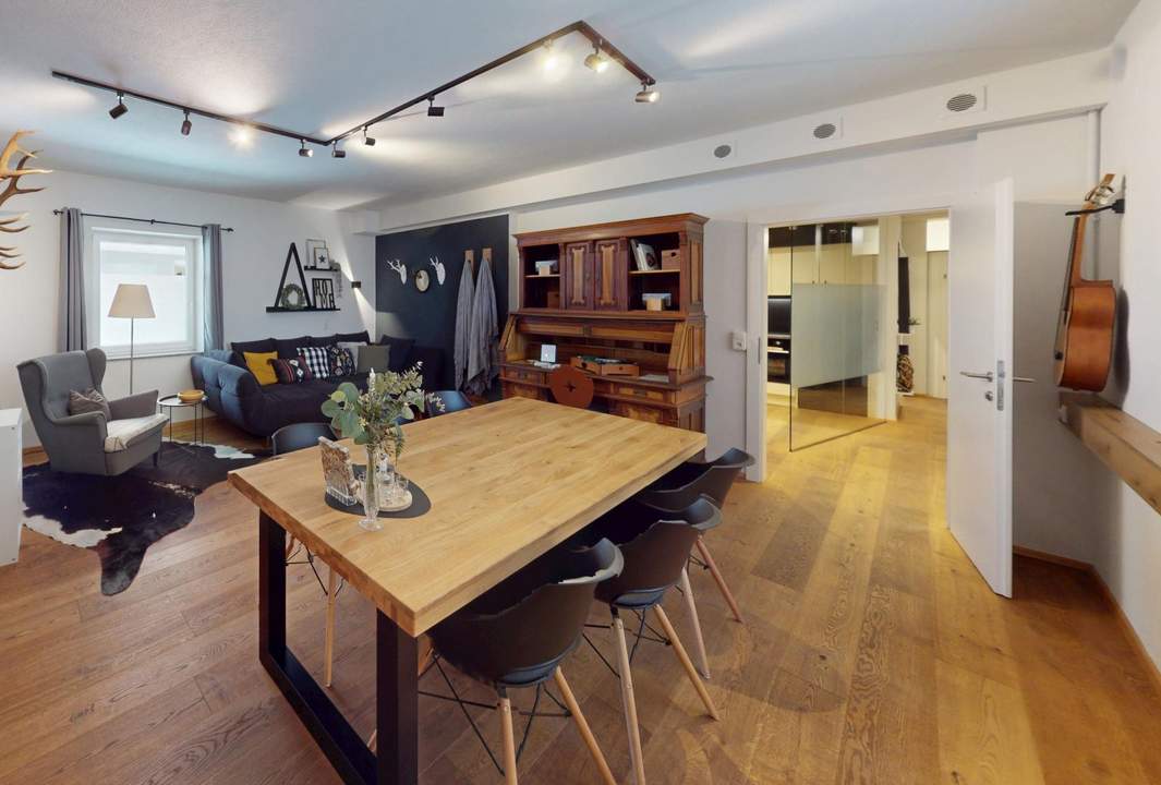 Elegant und Exklusiv: Großzügige 4-Zimmer-Terrassenwohnung mit Stil und Komfort!