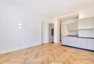 *** ERSTBEZUG DIREKT AM PARK - HELLER ALTBAU HOCHWERTIG SANIERT - ABSOLUTE RUHELAGE ***