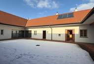Bezugsfertiges LANDHAUS mit uneinsichtigem Innenhof im Zentrum von Burgau
