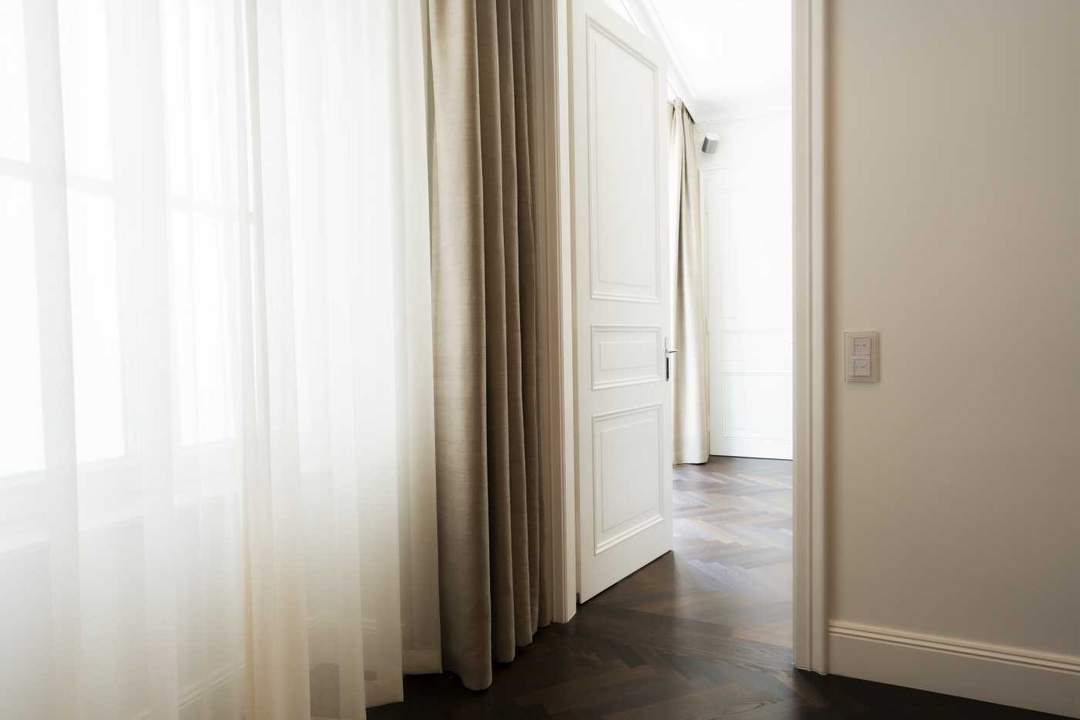 Luxuriöse Altbauresidenz mit Sauna, Balkon und Concierge-Qualität im Herzen des 1. Bezirks