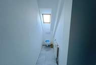 Lichtdurchflutete 3 Zimmer Dachgeschosswohnung – ab sofort einziehen!