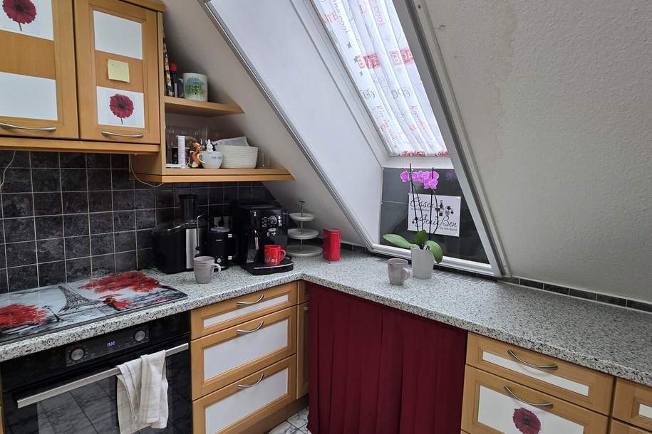 Dachgeschoßwohnung mit Extravaganz und Zentrums- bzw. LKH-Korneuburg - Ärztehit, Wohnung-kauf, 398.000,€, 2100 Korneuburg