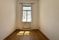 City-Wohnung mit Potenzial im 3. Liftstock: Hohe Räume, viel Licht und flexible Raumgestaltung