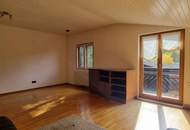 GERÄUMIGES EIN / ZWEIFAMILIENHAUS IN SONNIGER LAGE