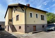 Einfamilienhaus mit großem Grund