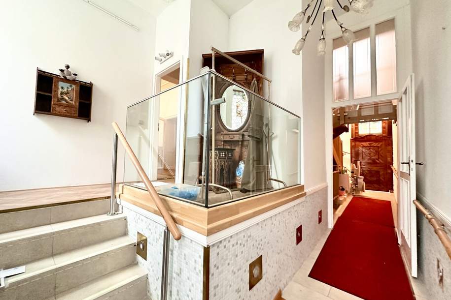 Exklusive renovierte Villa in Gersthof ++ mit Großem Garten ++ Balkon ++ Aufstockung um Weitere Stockwerke möglich ++ Ideal auch für Investoren, Haus-kauf, 1.700.000,€, 1180 Wien 18., Währing
