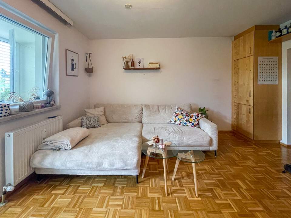 Sonnig wohnen im Hochparterre – 2 Zimmer, Wintergarten &amp; Tiefgaragenplatz