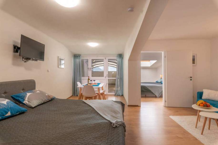 Mitten im Mitterpinzgau: Appartementhaus mit 50 Einheiten mit zusätzlichem Entwicklungspotential, Haus-kauf, 5700 Zell am See