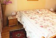 Gepflegte, großzügige 2 Zimmer-Loggia Wohnung - ruhig und gleichzeitig zentrumsnah - komplett möbliert