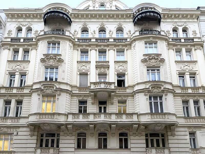 Imposanter Jahrhundertwende-Altbau
