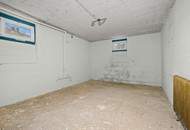 "Einfamilienhaus mit großem Entwicklungspotenzial – 738 m² Grundstück in Ruhelage von Strasshof"