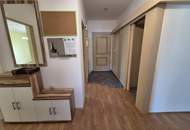 Geräumige 3-Zimmer-Erdgschosswohnung mit großer Einzelgarage!