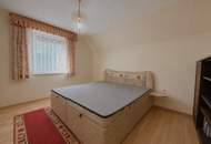 ***Schmuckes Einfamilienhaus in ruhiger Siedlungslage – Pool, Sauna, Werkstatt & großes Nebengebäude***