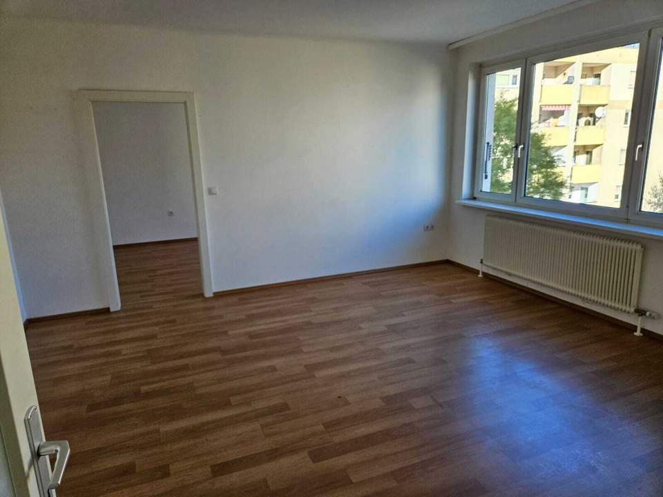 Gemütliche 2-Zimmer-Wohnung mit Loggia!