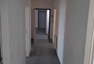unbefristete 3 Zimmer Dachgeschosswohnung mit Terrasse