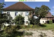 KIRCHDORF: Klassik im Kremstal | Historisches Stadthaus mit Gewölben und parkähnlicher Außenanlage!