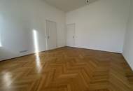 AKH-NÄHE, LAZARETTGASSE, sonnige 68 m2 Altbau, 2 Zimmer, Wohnküche, Wannenbad, Parketten, SAT/TV, 3. Liftstock, MED-UNI-Wien
