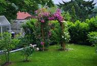 "Kaminfeuer trifft Gartentraum: Topmoderne Gartenwohnung im Wienerwald"