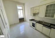 Großzügige 4-Zimmer-Altbauwohnung mit Balkon, Fischgrätparkett & Entwicklungspotenzial nahe Taubstummengasse