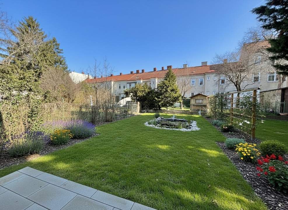 ERSTBEZUG | Außenflächen mit direktem Blick auf den Kahlenberg | vollausgestattete Küchen | Fußbodenheizung und Fußbodenkühlung
