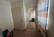 Vielseitiges sanierungsbedürftiges Wohnhaus mit 2 Wohneinheiten auf großem Grundstück!