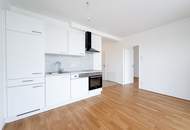 +++ SCHLOSSBERGBLICK +++ Stylische 2-Zimmer-Wohnung mit großzügigem Balkon