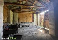 Sanierungsbedürftiges Landhaus in bäuerlicher Lage