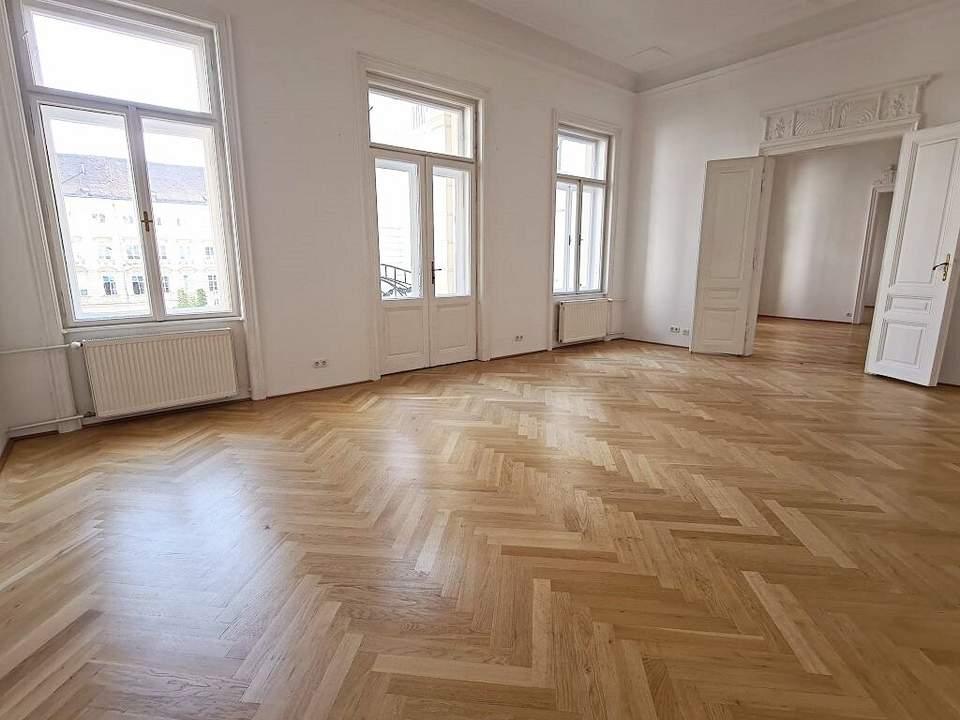 MÖLLWALDPLATZ, U1-Nähe, 133 m2 Altbau mit Loggia, 3 Zimmer, Extraküche, 2 Loggia, Wannenbad, Parketten, 1. Liftstock