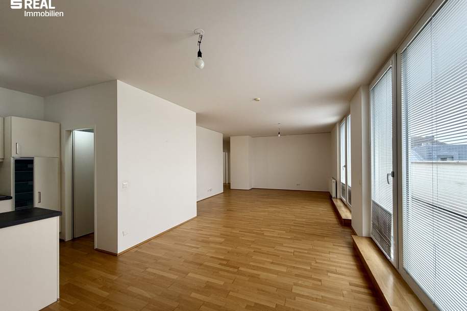 repräsentative Dachgeschoßwohnung mit ca. 122 m² Wfl. nahe Bahnhof, Wohnung-miete, 1.636,23,€, 3100 Sankt Pölten(Stadt)