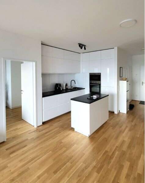 THE ONE TOWER Apartment mit Designermöbeln und herrlichem WEITBLICK + Pool, Sauna, Fitness und vielen Extras im Haus ab 04.05.2026 zur Miete frei!