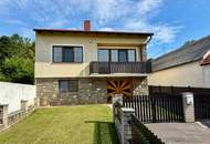 Einfamilienhaus mit großem Grund