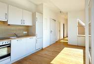 Hell und sonnig: 2 Zimmer DG-Wohnung mit Terrasse und Garagenplatz 🏖️