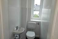 3 geräumige Zimmer, Küche mit Essplatz, Gartennutzung und PKW Stellplatz