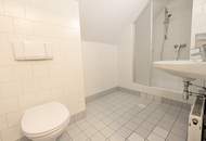 Moderne Dachgeschoß-Garconniere in ruhiger Lage Nähe U4-Unter St. Veit!