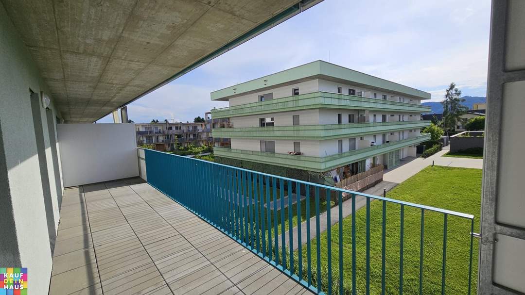 PREISREDUKTION! Unbefristete 3 Zimmerwohnung in ruhiger Anlage mit Balkon und Einbauküche