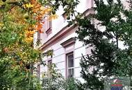 Villa aus dem Jahr 1890 mit paradiesischen Gärten - mitten im Dorf!