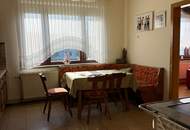 Viel Platz für Familie, Hobby &amp; Fahrzeuge - Wohnhaus mit 2.161 m² Baugrund