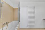 Hochwertig sanierte Altbauwohnung mit Freiflächen