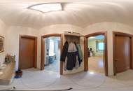 Bezugsfertiges Fertigteilhaus auf einem sonnigen Grundstück