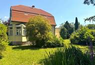 "Einfamilienhaus mit 2535m² großem Grundstück!"