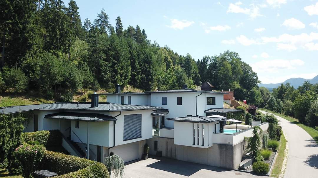 Exklusive Wohnresidenz mit bis zu drei Einheiten – Natur, Komfort & Flexibilität!
