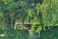 Seehaus auf Pachtgrund am privaten Neudörfler Badesee