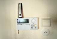 Großes Einfamilienhaus mit Veranda und Wirtschaftsanbau mit uneinsichtigen Garten + Ausbaupotential!