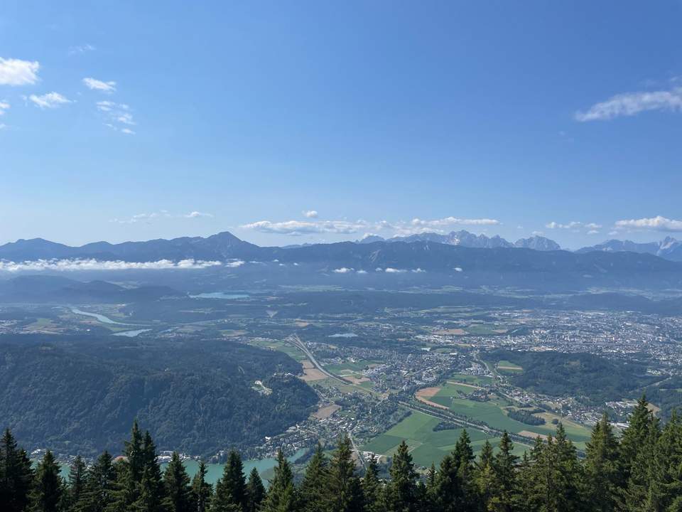 Schöne Ferienwohnung mit faszinierendem Ausblick über die Kärntner Berge und Seen Welt