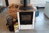 Neuwertiger Bungalow mit Doppelgarage an der Donau