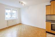 Ruhige 2-Zimmer-Wohnung mit Gartenblick und Garagenplatz