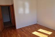 Top Lage - 4-Zimmer-Wohnung mit Loggia, Klimaanlage und Schwedenofen - unmittelbar beim Schulzentrum, Bahnhof und Stadtzentrum!